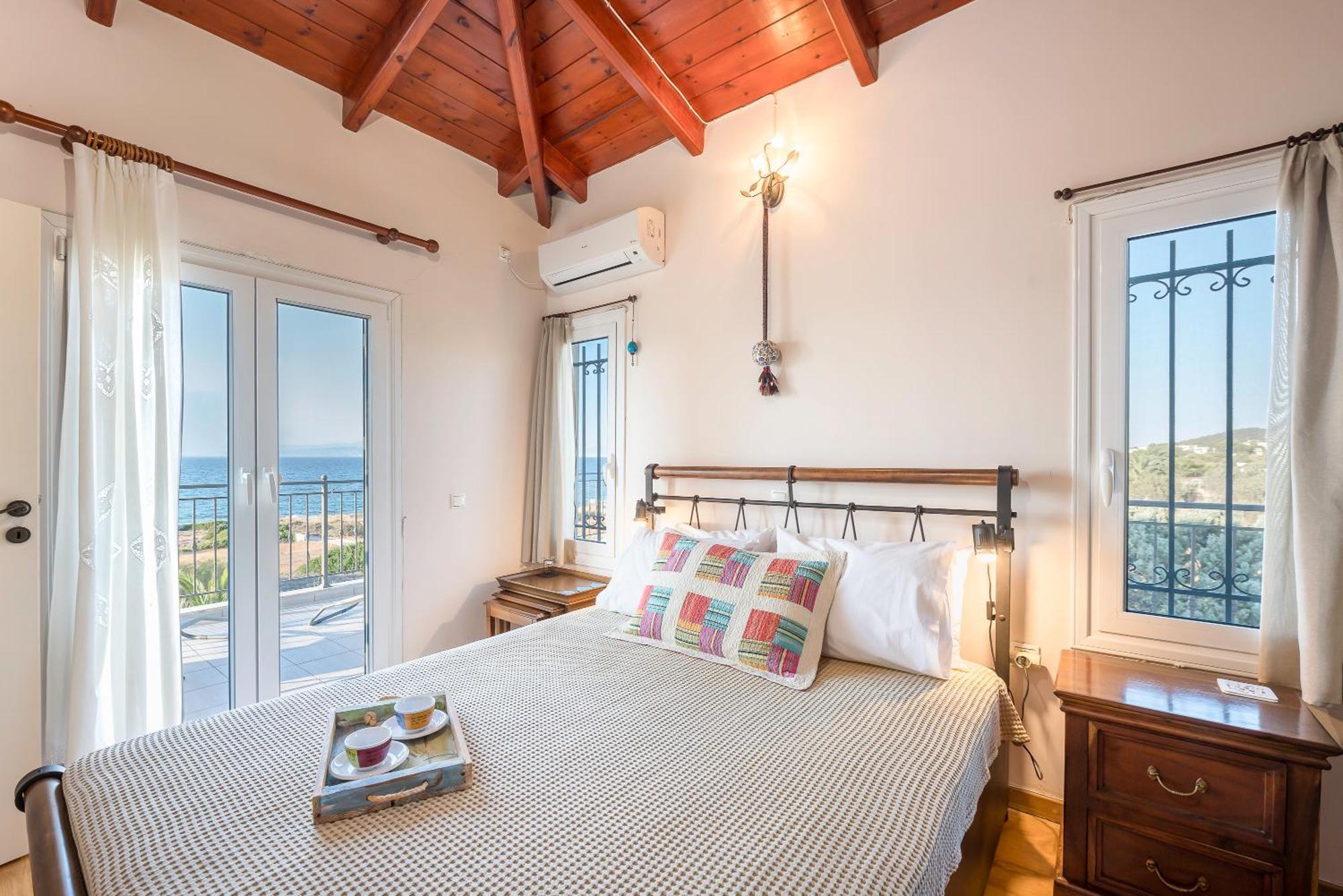 Marfaia - Villa By The Sea Agioi 外观 照片
